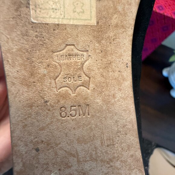 Tory Burch Black Suede Flats size 8.5 - Picture 8 of 10